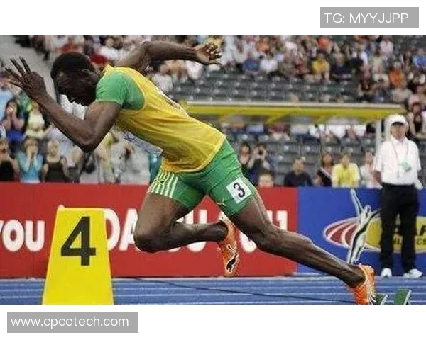 博尔特挑战足球场展现惊人速度与技巧的精彩视频合集